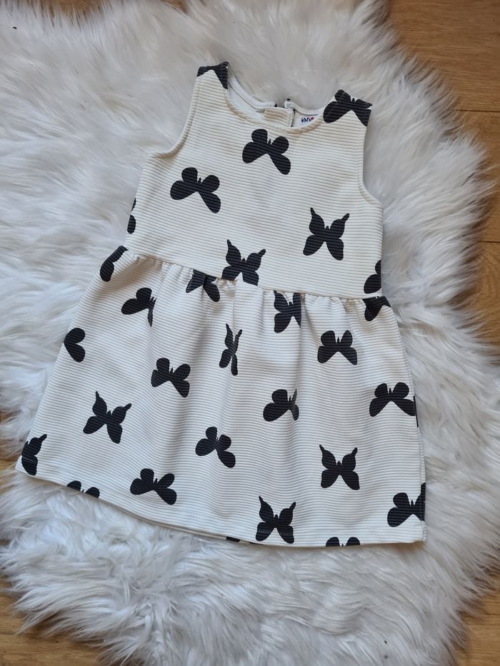Robe blanc à motifs