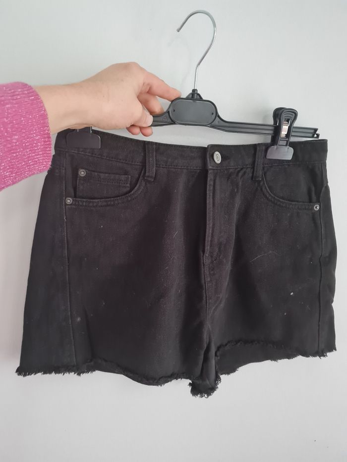 Short en jean noir