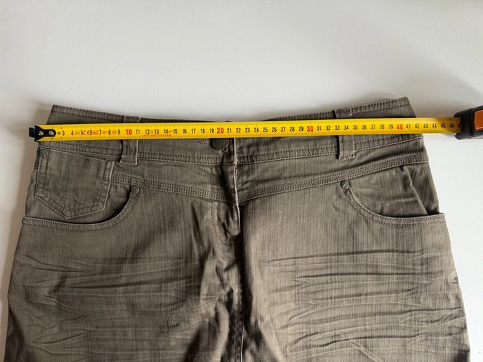 Jupe camaïeu en très bon état taille 40-42 - photo numéro 6