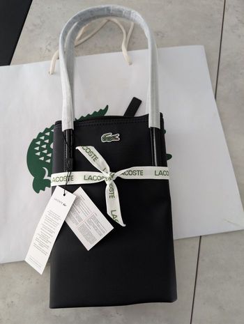 Vende magnifique sac Lacoste neuf de grand taille L avec étiquette 
