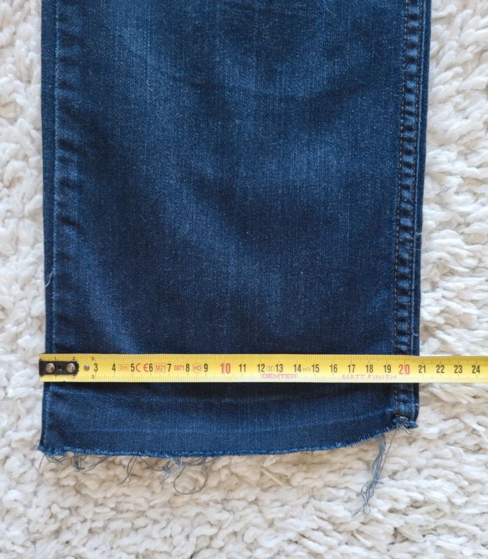 Jean Levi's bleu foncé 627 Straight fit Taille 37 - photo numéro 13