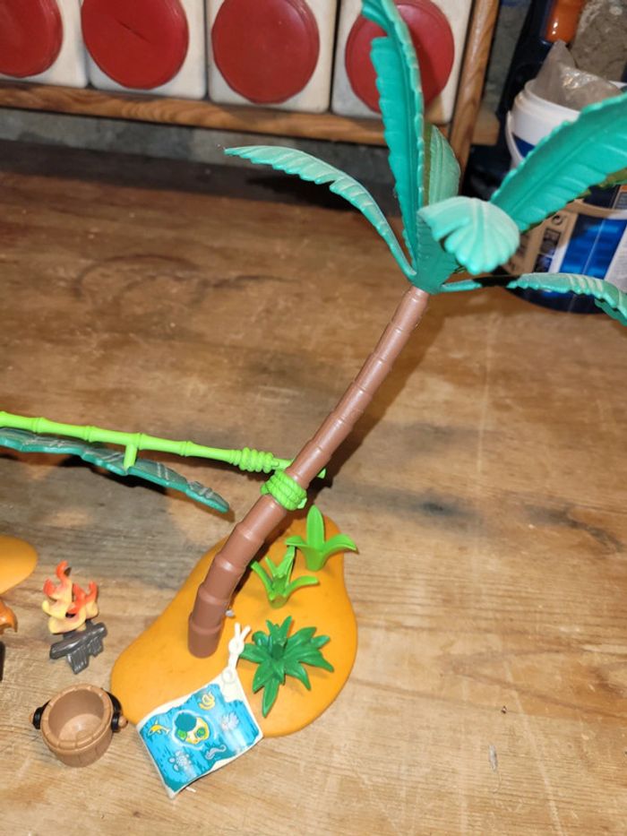 Vends playmobil naufragé (ce n estbpas l'île d origine) - photo numéro 3