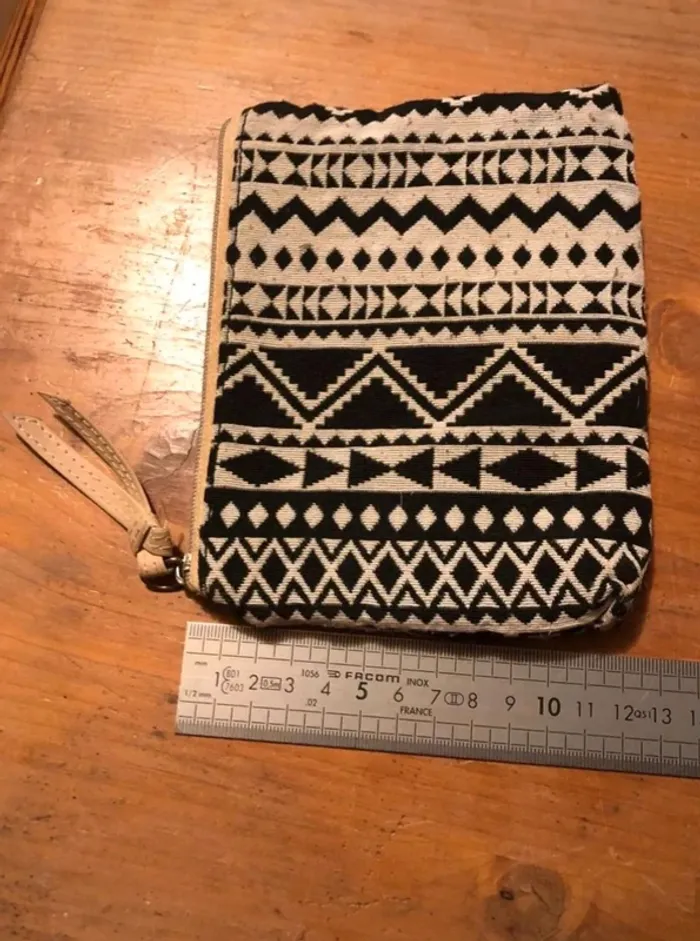 Jolie pochette aztèque en très bon état - photo numéro 4