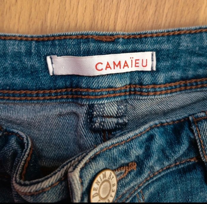 Short en jean Camaïeu taille 38 - photo numéro 2
