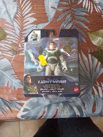 Figurine buzz l'éclair
