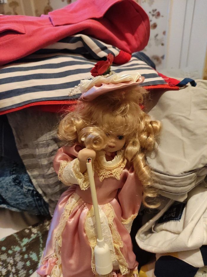 Poupee - photo numéro 2