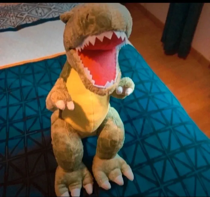 Grande peluche dinosaure Dino World