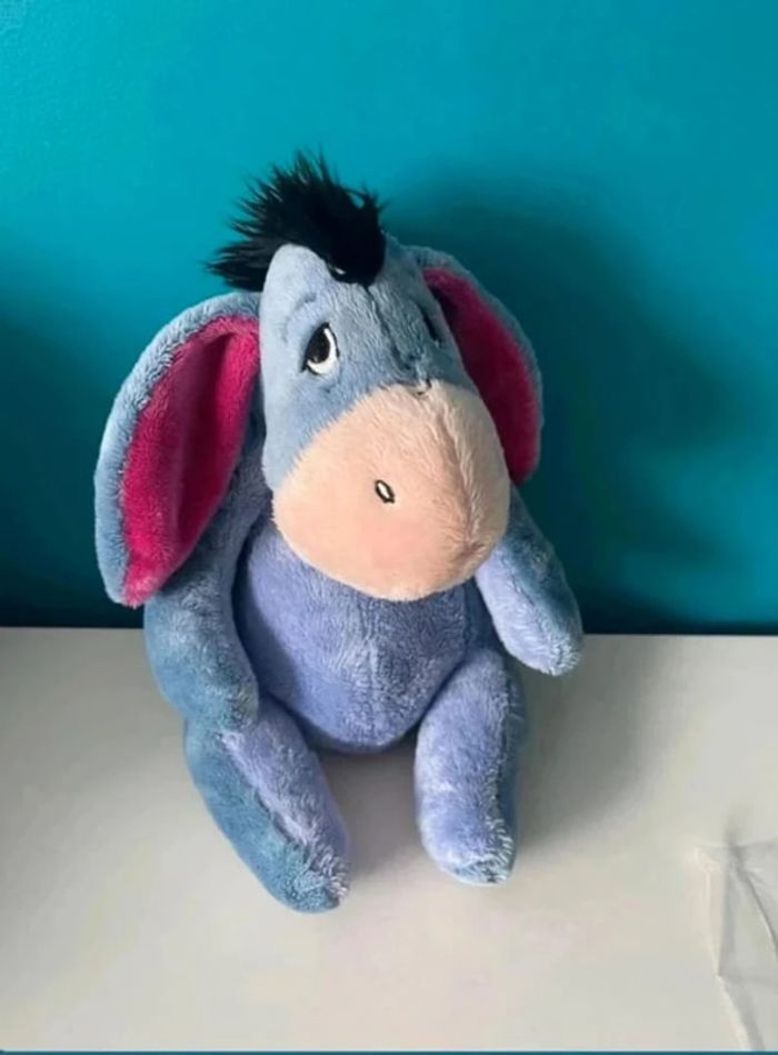 Peluche Disney bourriquet Winnie l’ourson