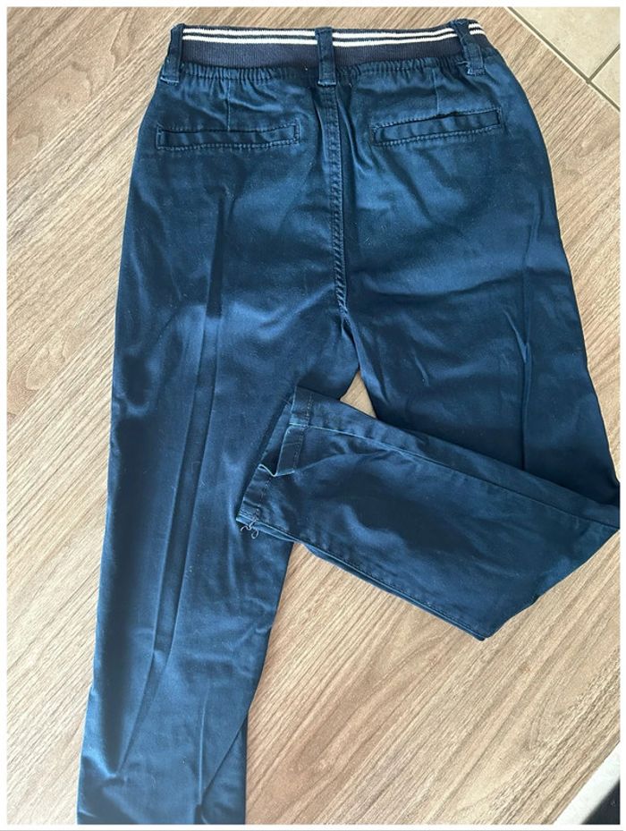 Pantalon droit bleu marine - taille 7 ans - en très bon état - photo numéro 4