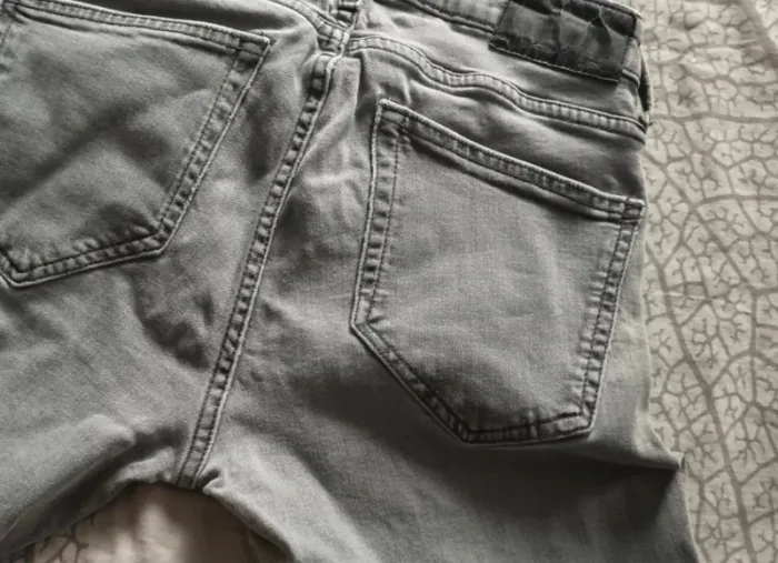 🖤 Jean Celio Skinny – Gris délavé – W28 – Réduction si lot ! - photo numéro 3