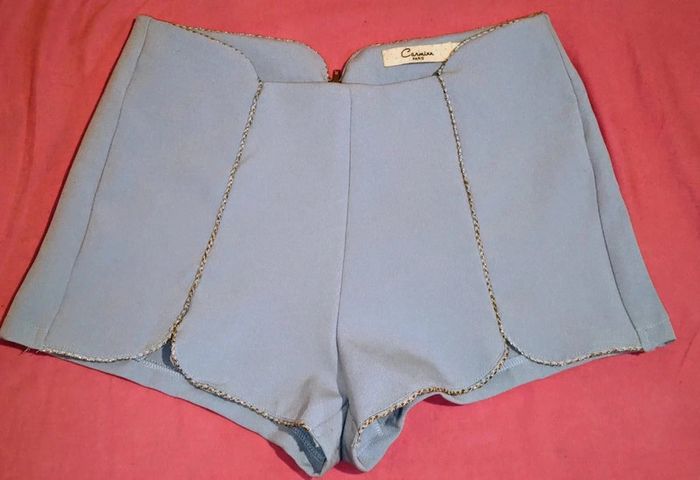 Short de sexy chic confortable summer femme bleu ciel avec liseré fil doré t m 38 - photo numéro 4