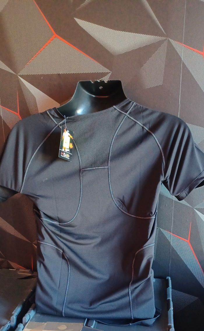 T shirt foot ou running homme Taille XXL - photo numéro 2