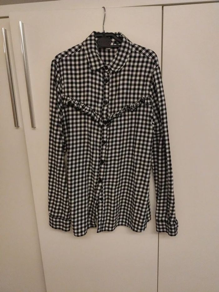 Chemise à carreaux Vichy noir et blanc avec volants