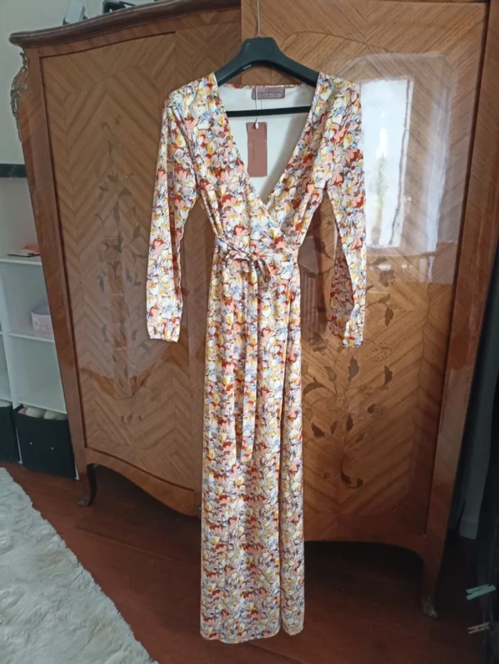 Très belle robe portefeuille multicolore - photo numéro 2