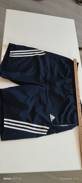 Short adidas taille XL marine