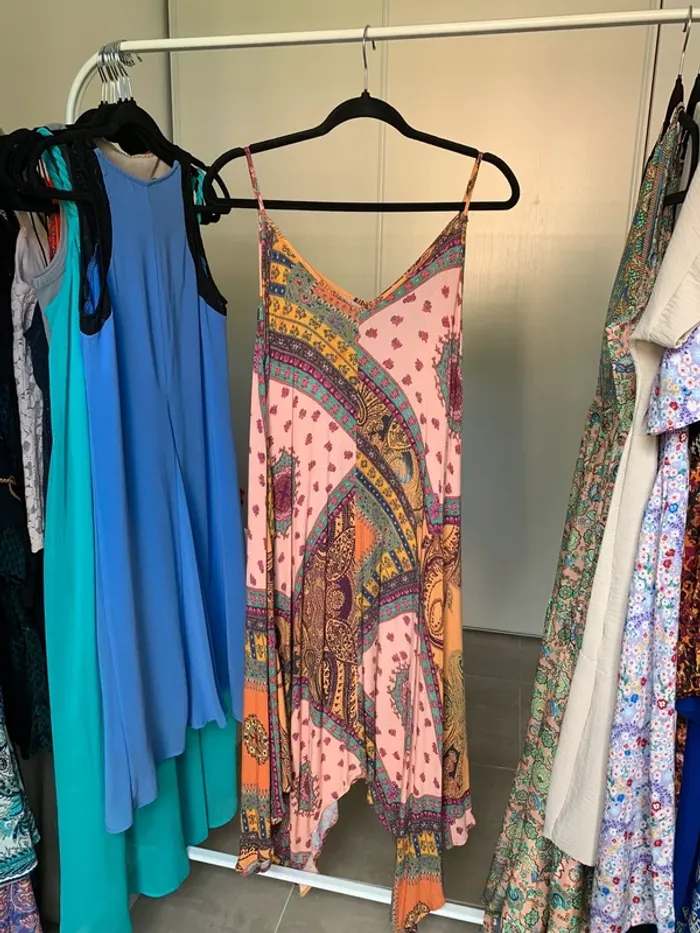 Robe asymétrique de toutes les couleurs taille S Zara - photo numéro 8
