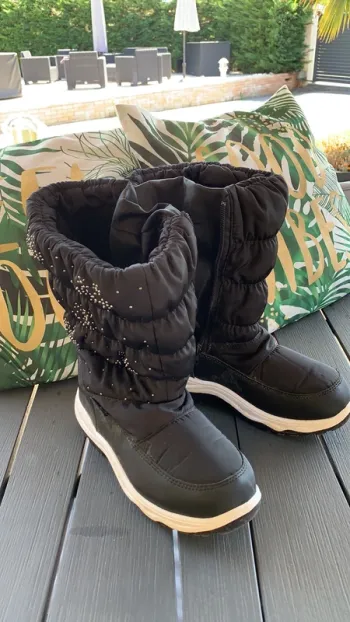 Bottes de neige fille fourrées avec strass 36