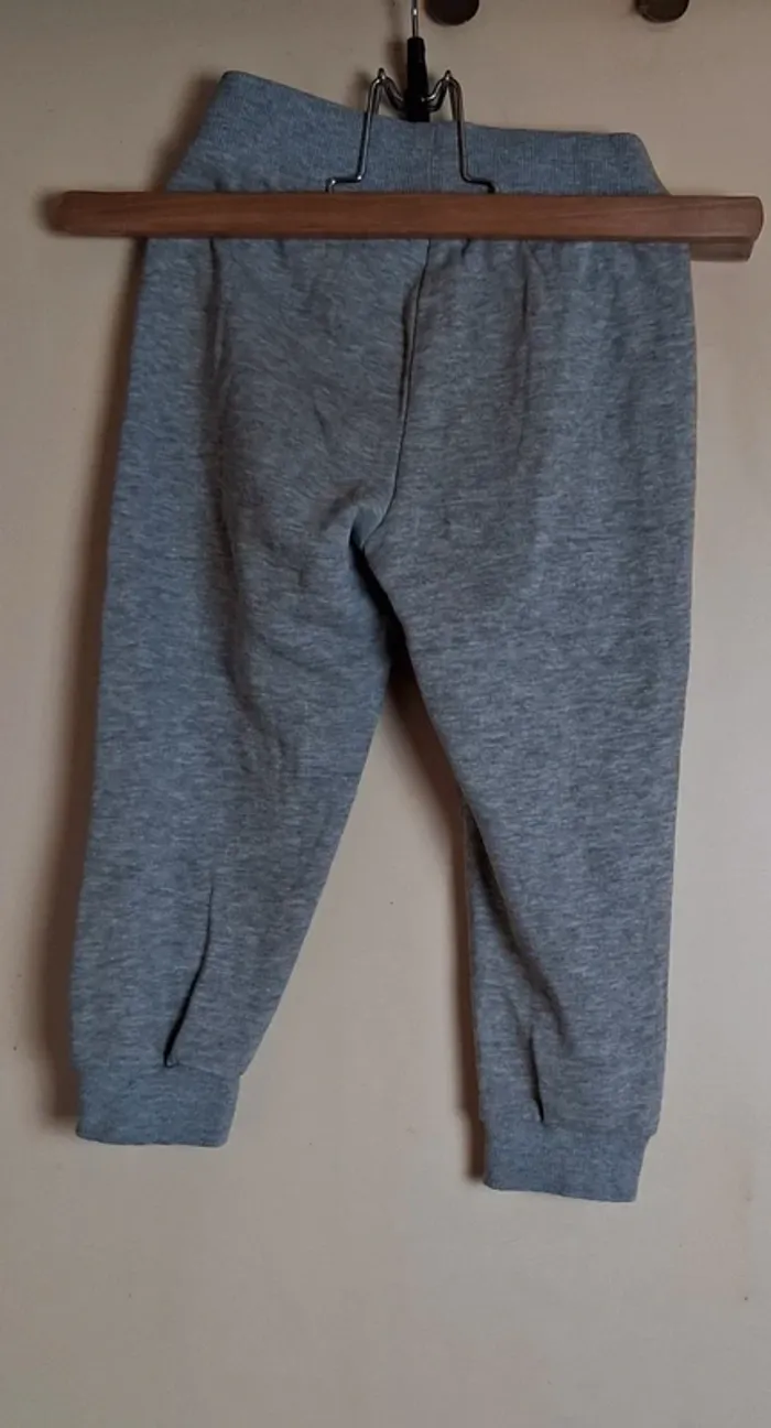Pantalon de survêtement Lily & Dan taille 3 ans - photo numéro 3