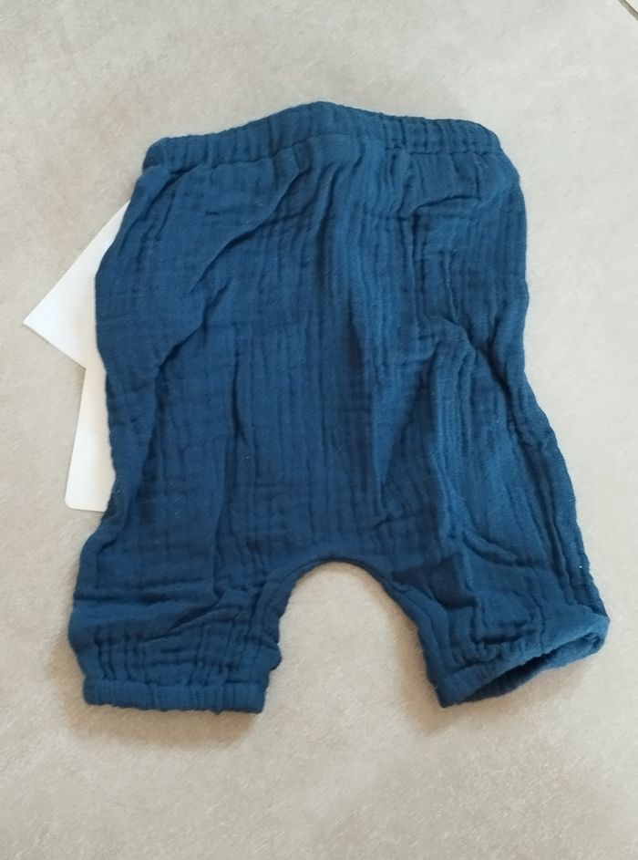 Sarouel garçon 1 mois Kiabi neuf - photo numéro 3