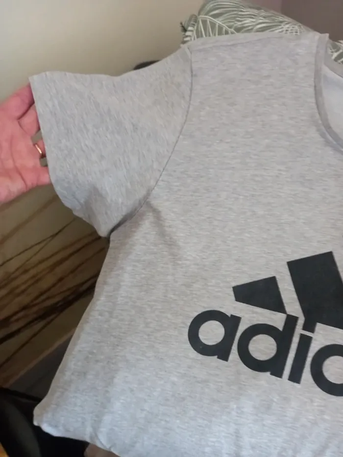 T-shirt adidas - photo numéro 3