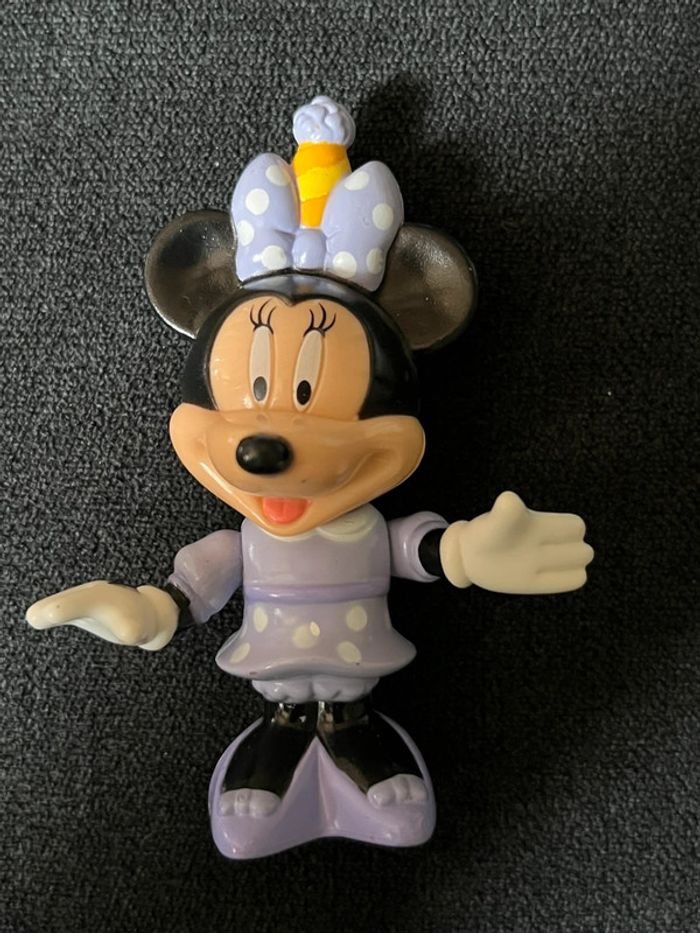 Minnie figurine