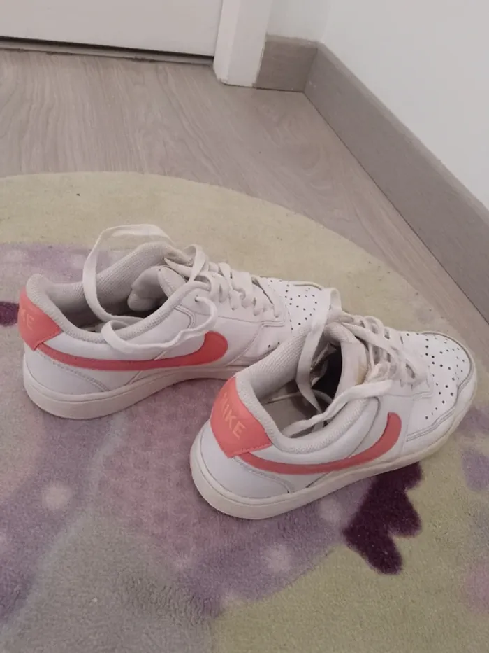 Baskets Nike 37.5 - photo numéro 4