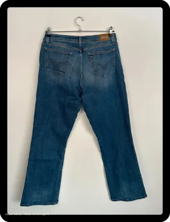 Jean Levi's Femme Bleu | 529 Curvy Bootcut | Taille W33 FR44 | Très Bon État | BP25