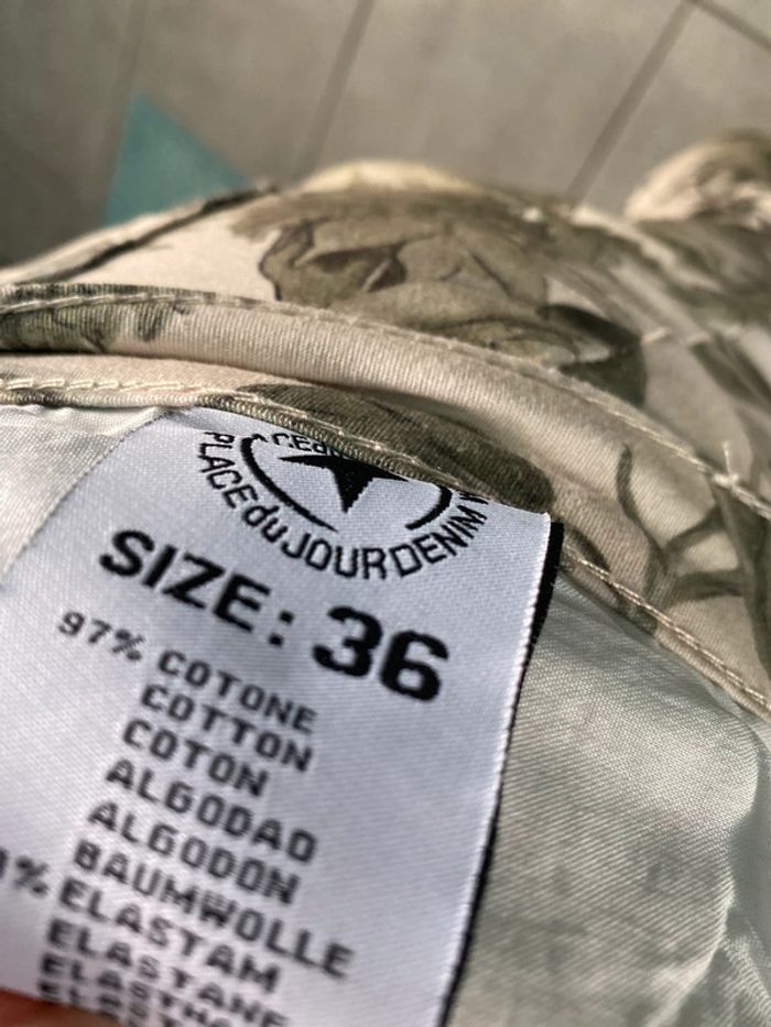 Pantalon kaki motifs - photo numéro 4