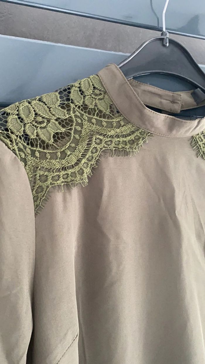 Robe kaki neuve taille M/L - photo numéro 2