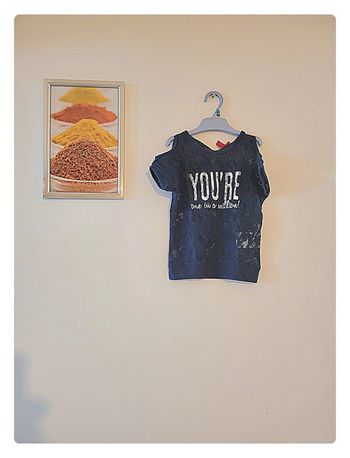 T shirt dentelle bleu marine "GIRLS " taille 2 ans