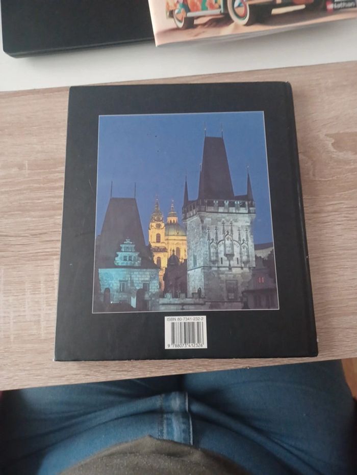 Livre sur Prague - photo numéro 2