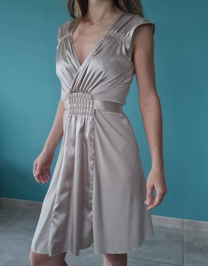 Robe en satin les petites bombe