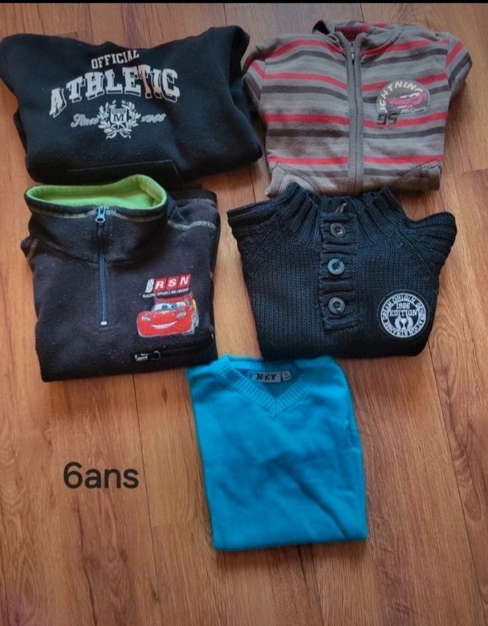 Lot de pulls 6ans