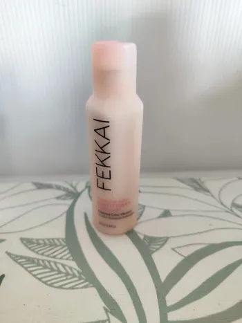 Fekkai démélant couleur éclatante prolongée 60ml valeur  8€  à utiliser 12 mois après ouverture