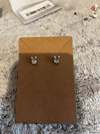 Boucles d’oreilles lapin pierres brillantes neuves