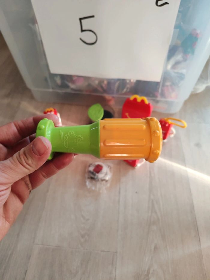 Figurine McDonald's happy ×9 - photo numéro 4