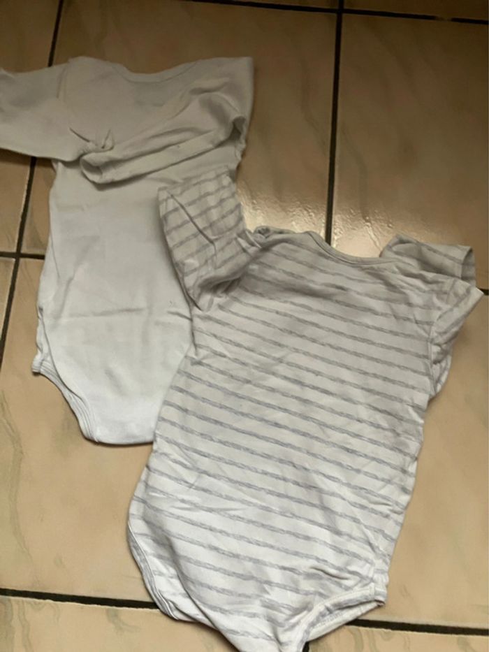 Lot de 2bodies 18mois - photo numéro 6
