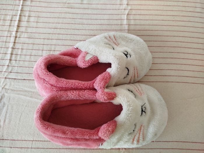 Chaussons ou pantoufles pointure 30 - photo numéro 5