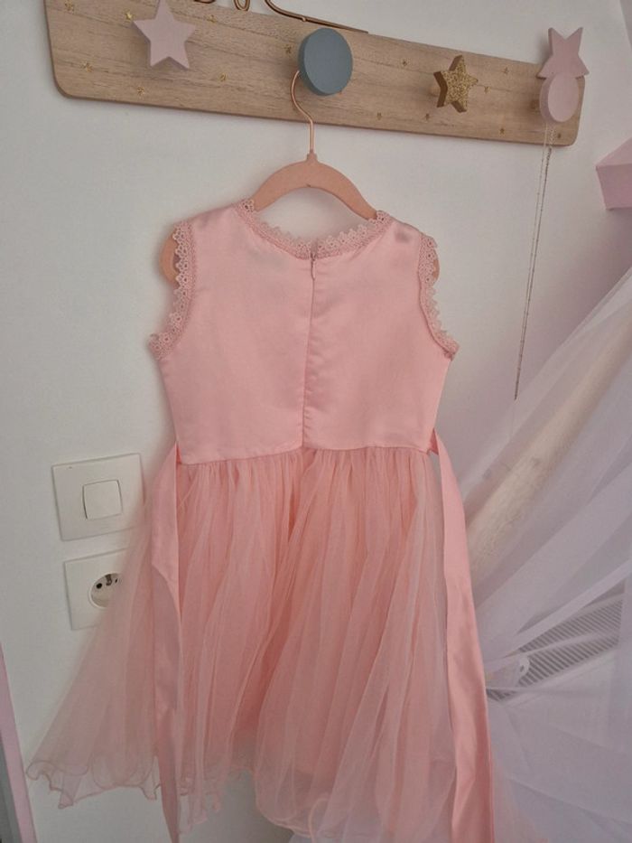 Robe 4 ans - photo numéro 2