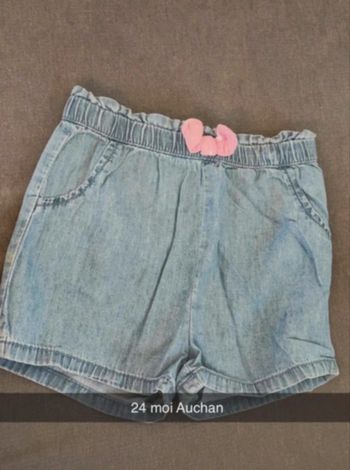 Short fille
