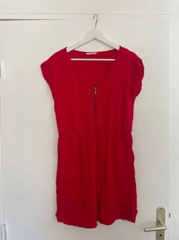Robe rouge camaïeu 38