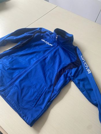 Veste givova