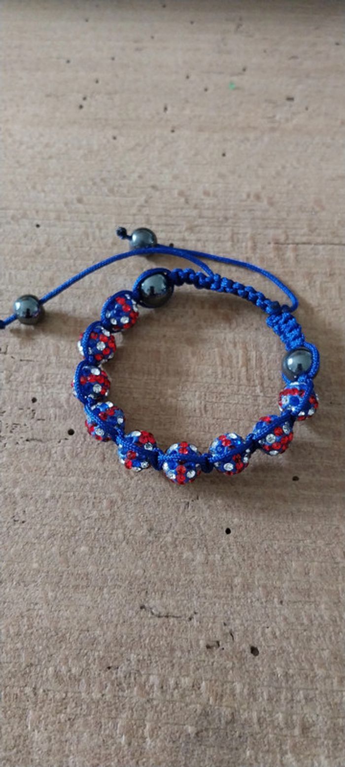 Lot de 3 Bracelets perles strass style Shamballa motif anglais et 4 perles d'hématite - photo numéro 5