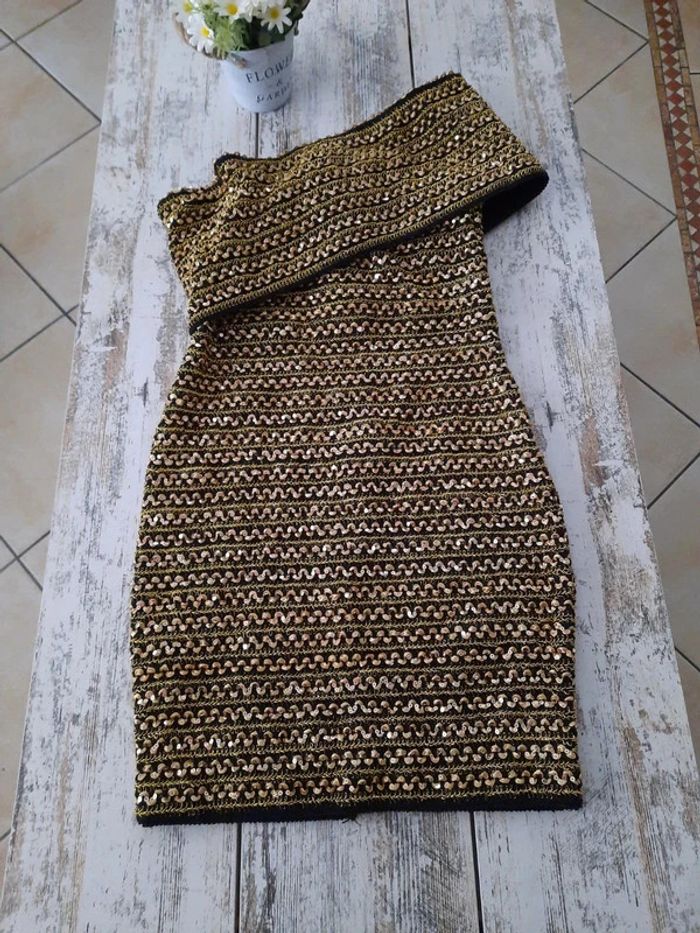 robe de soirée noir et doré
