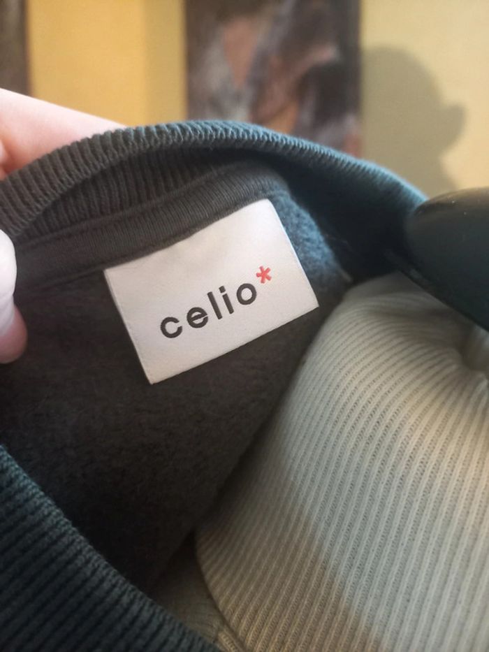 Beau sweat Celio porté 1 fois taille 38 - photo numéro 3