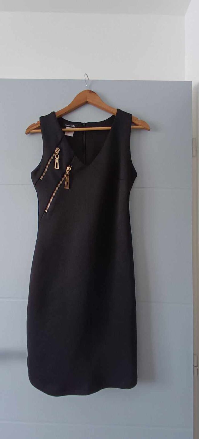 Robe noire sans manches "Nana Baila" Taille 1