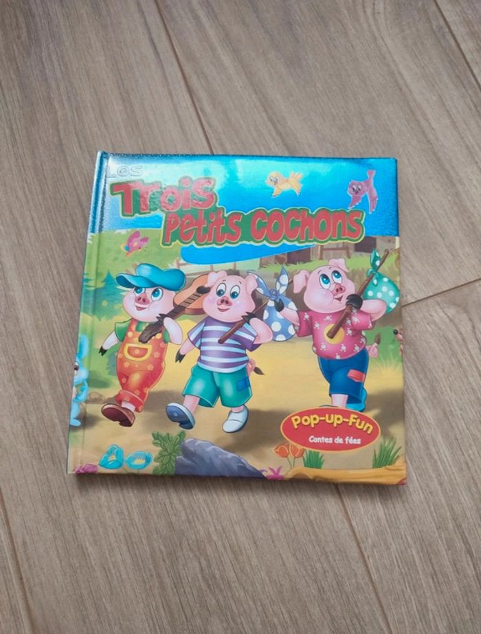 Les 3 petits cochons - photo numéro 2