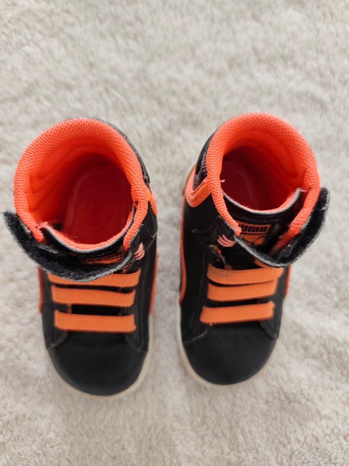 Baskets bébé Puma noir et orange – taille 20 - photo numéro 2