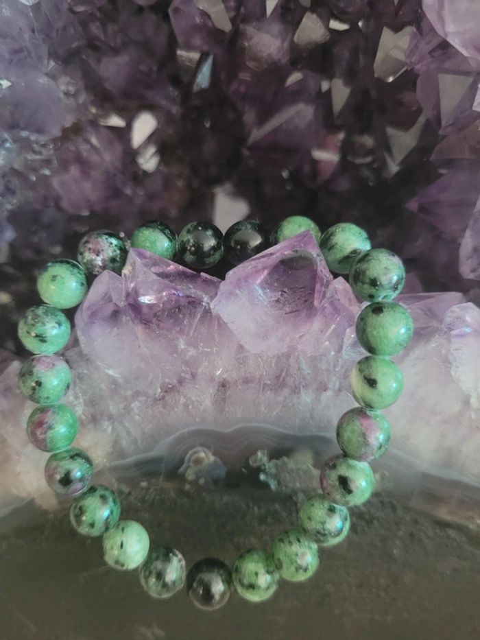 Bracelet en pierres naturelles de rubis zoïsite