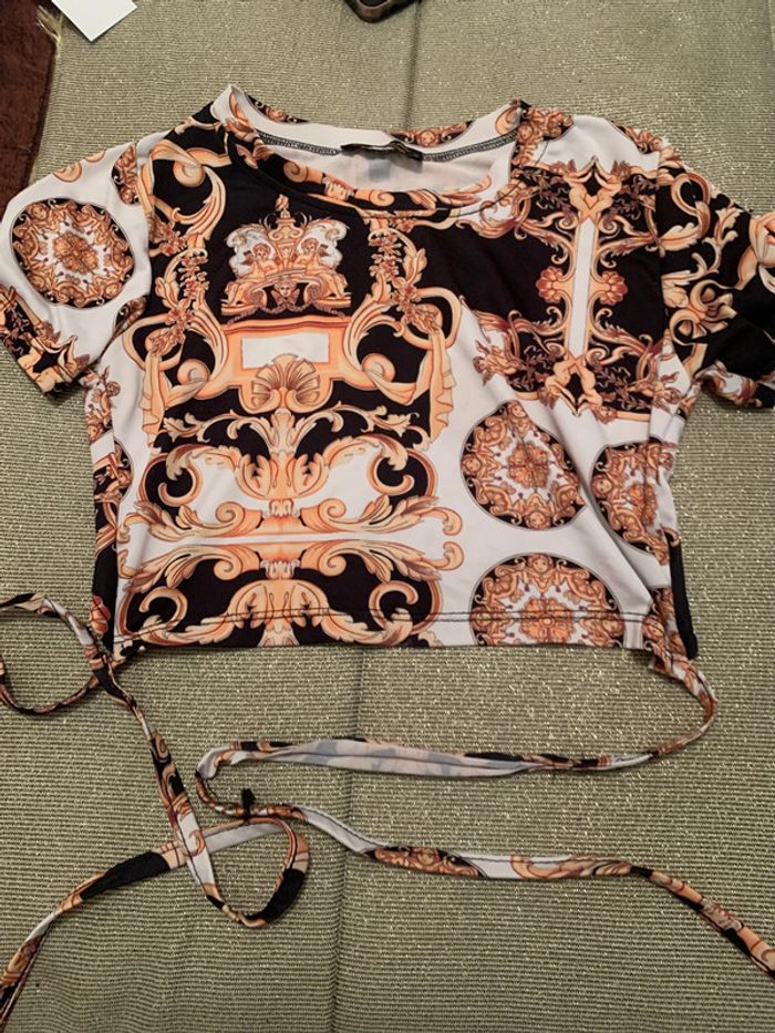 top crop - photo numéro 2